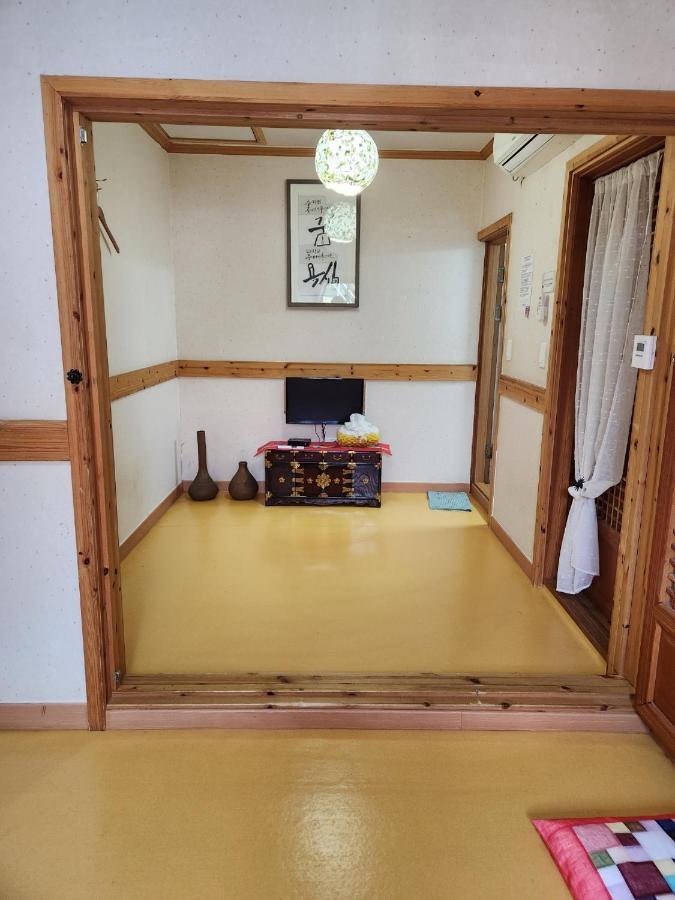 Beautiful House Hotel Jeonju Buitenkant foto