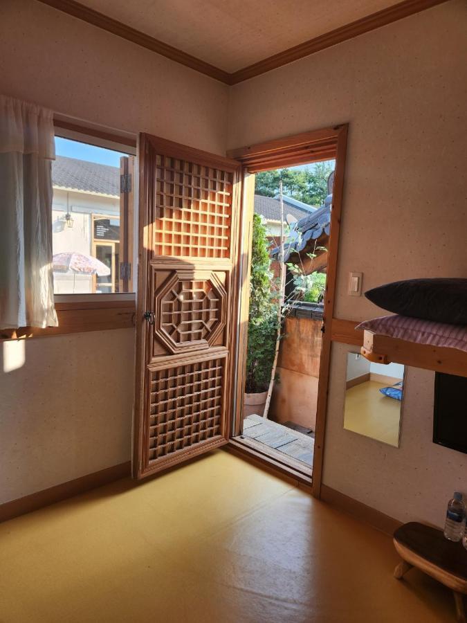 Beautiful House Hotel Jeonju Buitenkant foto