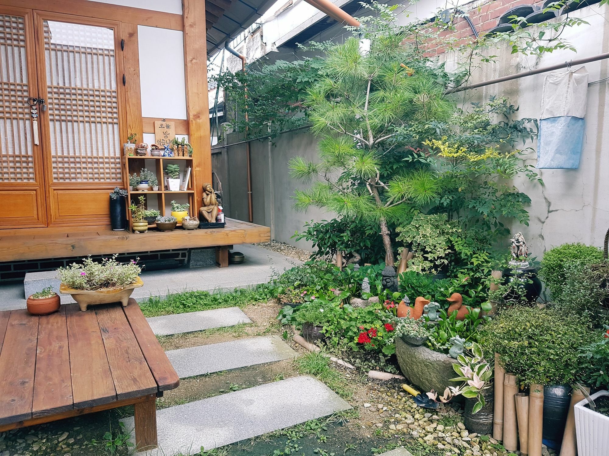 Beautiful House Hotel Jeonju Buitenkant foto